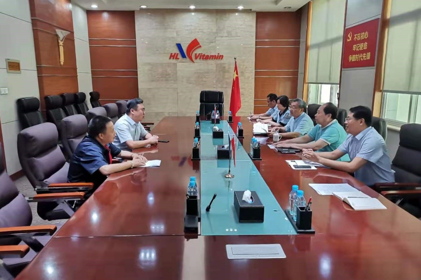 威廉体育官网网址汪德刚带队赴鲁维制药集团调研(图1)